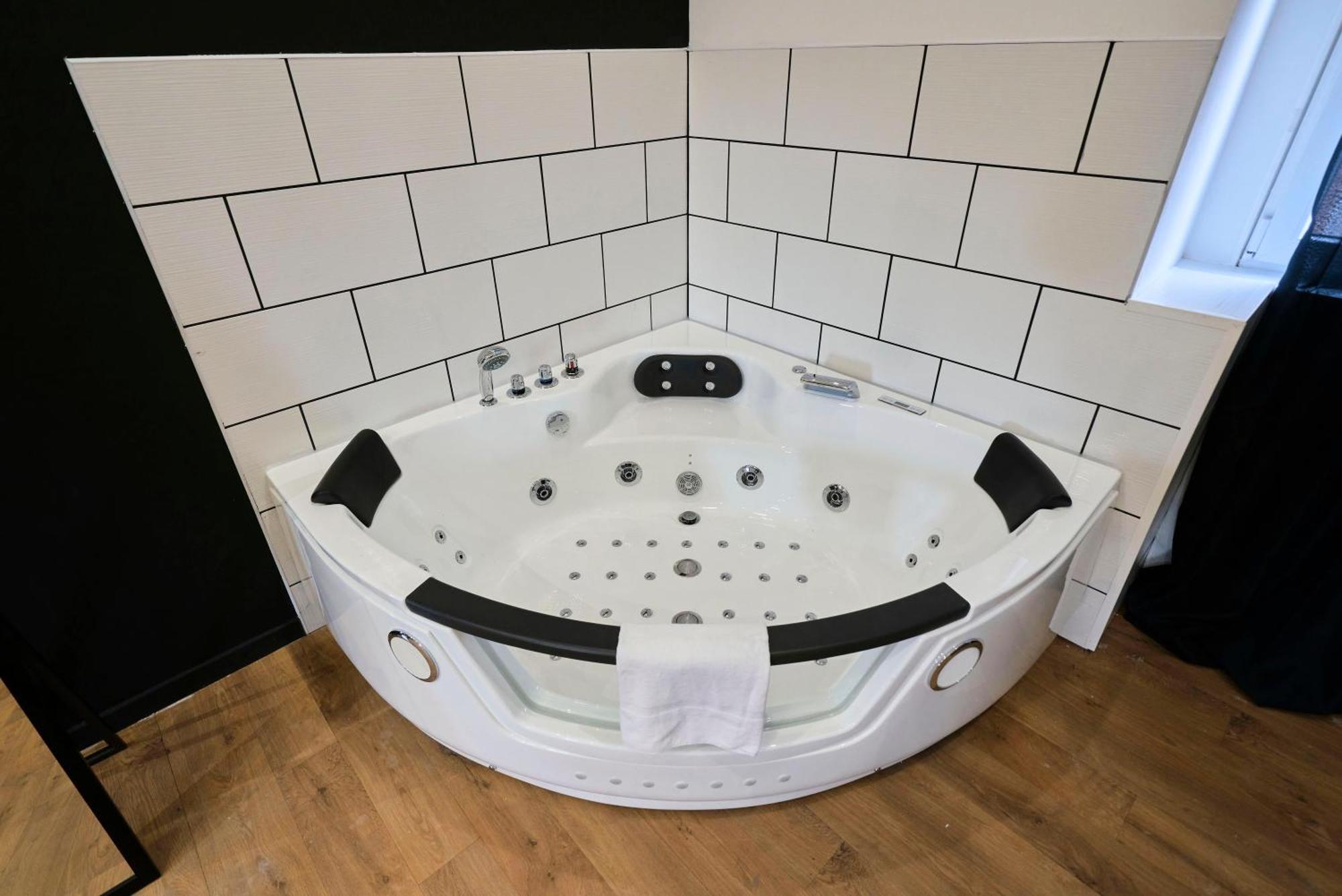 Апартаменти Ng Prestige - Lille L Roubaix Trichon - Balneo - Netflix - Wifi Екстер'єр фото